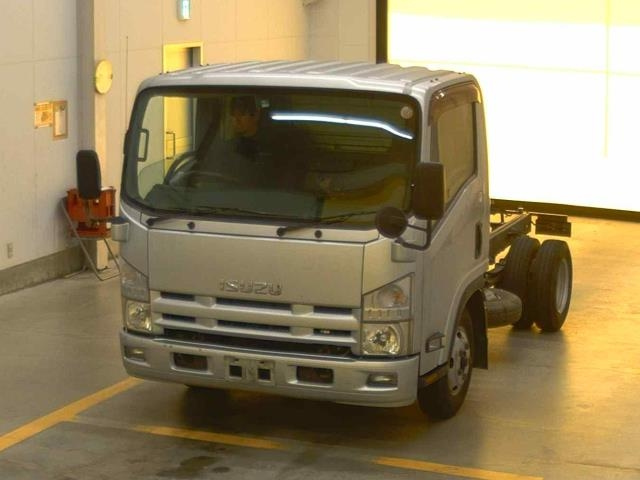 ISUZU ELF — фото