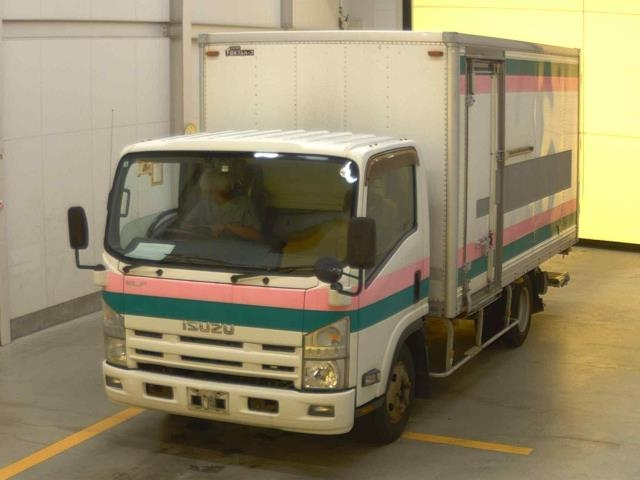 ISUZU ELF — фото