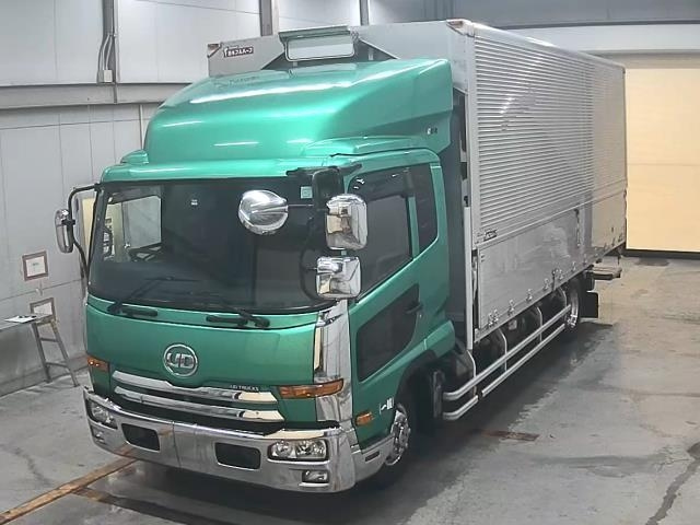NISSAN CONDOR — фото