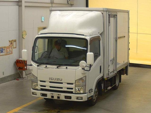 ISUZU ELF — фото