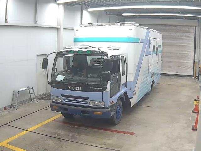 ISUZU FORWARD — фото