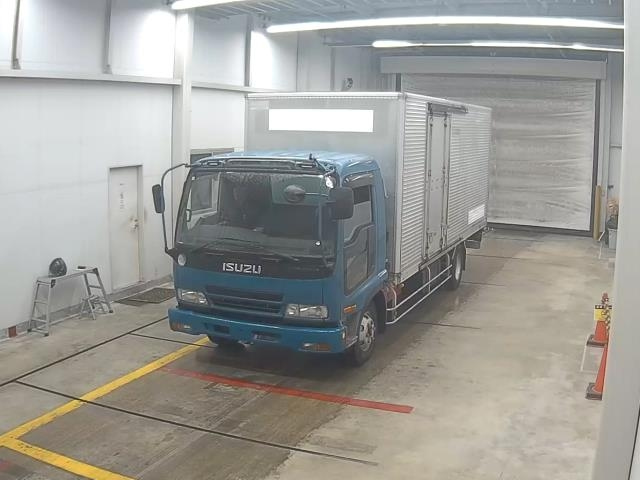 ISUZU FORWARD — фото