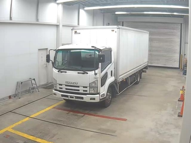 ISUZU FORWARD — фото