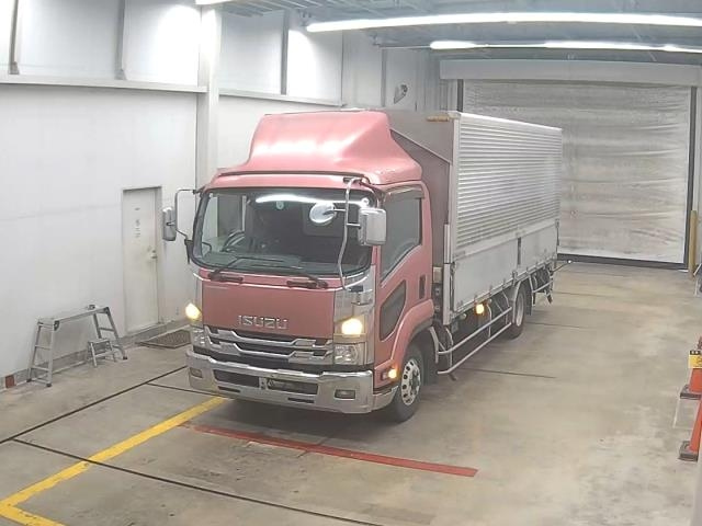 ISUZU FORWARD — фото