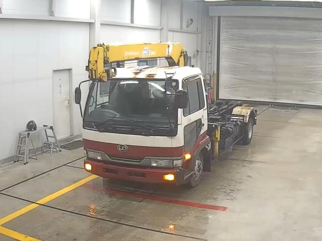 NISSAN CONDOR — фото
