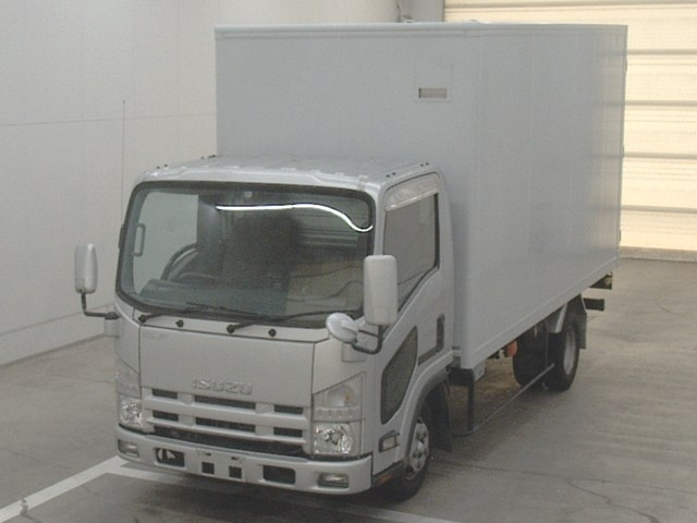 ISUZU ELF — фото
