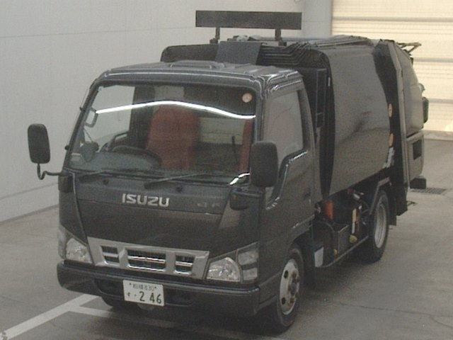 ISUZU ELF — фото