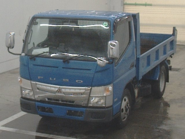 MITSUBISHI CANTER — фото