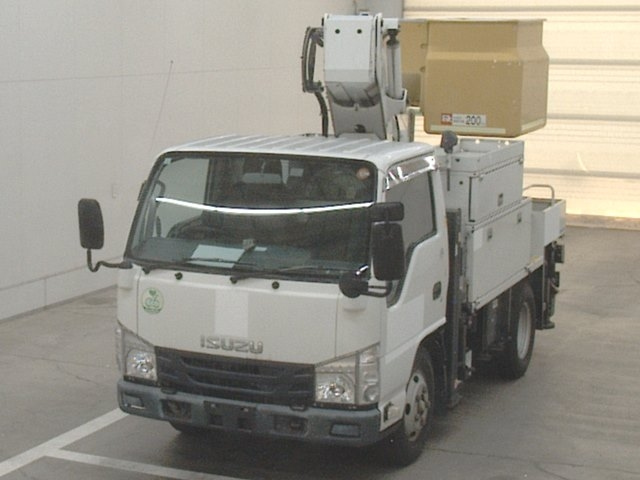 ISUZU ELF — фото