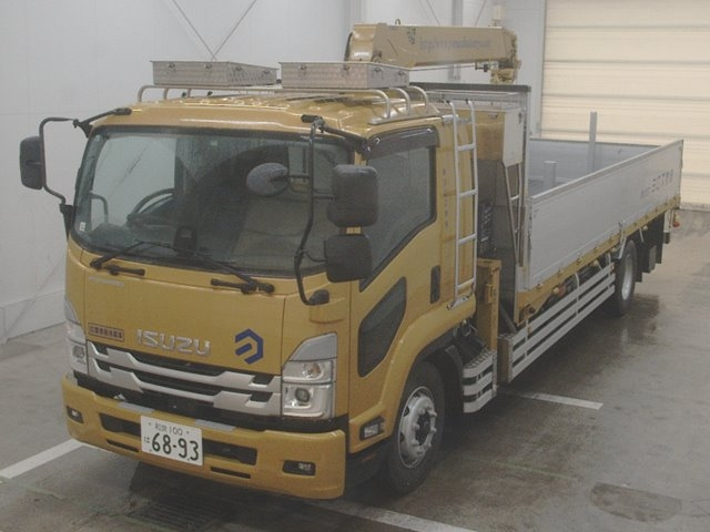 ISUZU FORWARD — фото