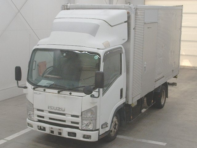 ISUZU ELF — фото