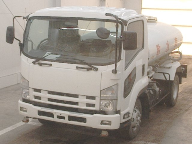 ISUZU FORWARD — фото