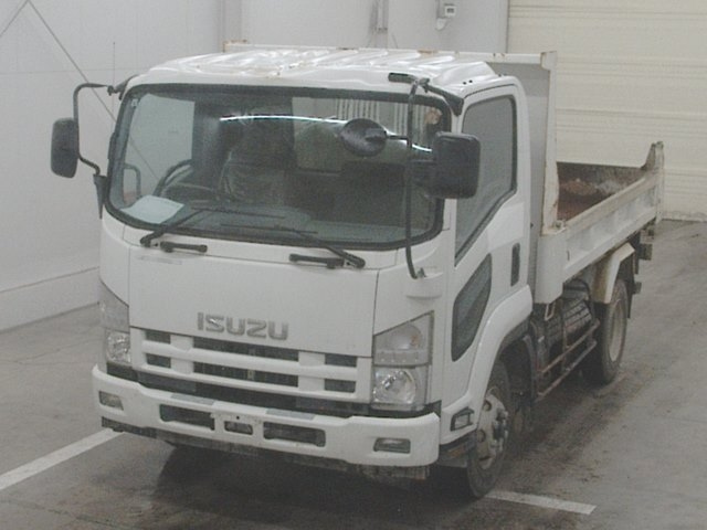 ISUZU FORWARD — фото