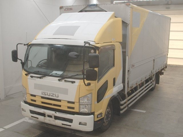 ISUZU FORWARD — фото
