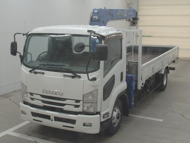 ISUZU FORWARD — фото
