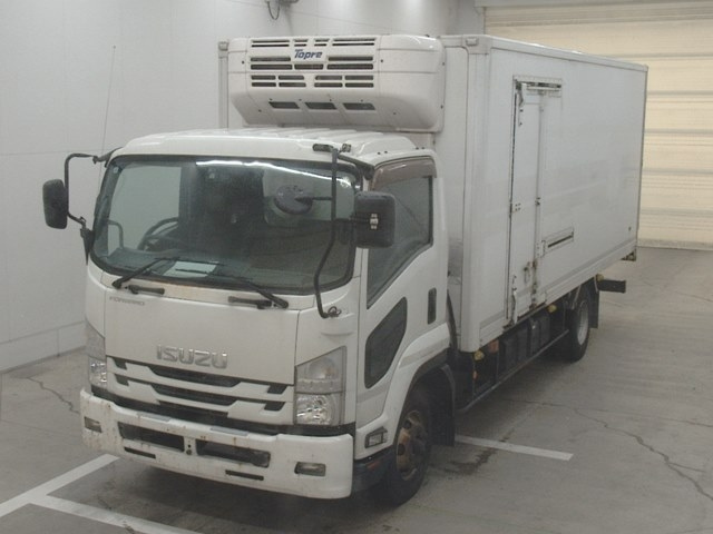 ISUZU FORWARD — фото