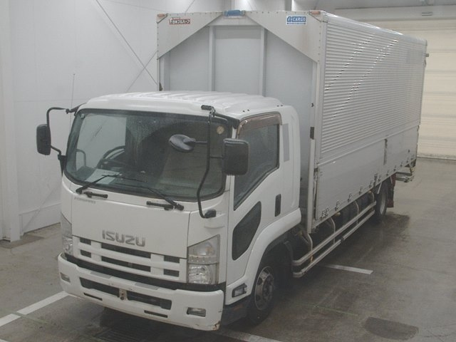 ISUZU FORWARD — фото