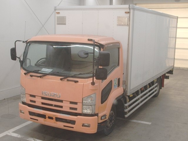 ISUZU FORWARD — фото