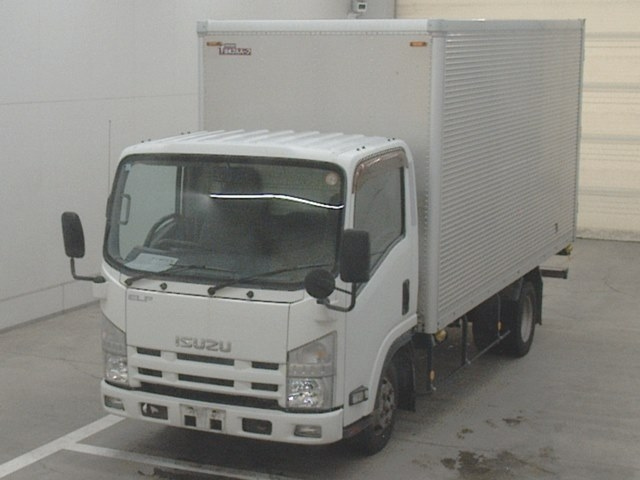 ISUZU ELF — фото