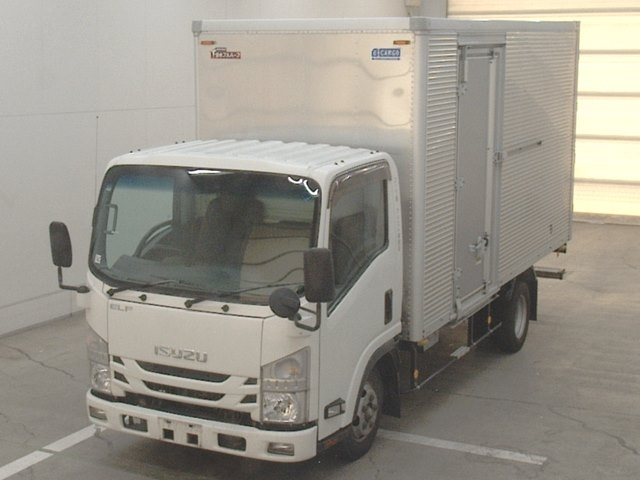 ISUZU ELF — фото