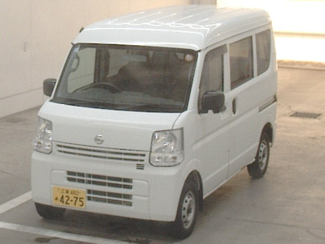 NISSAN CLIPPER — фото