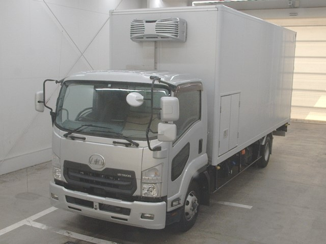NISSAN CONDOR — фото