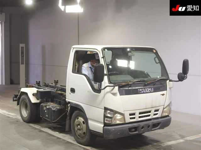 ISUZU ELF — фото