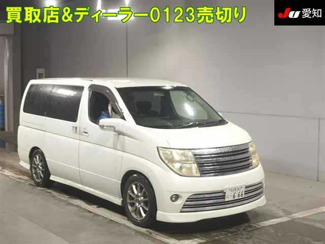 NISSAN ELGRAND — фото