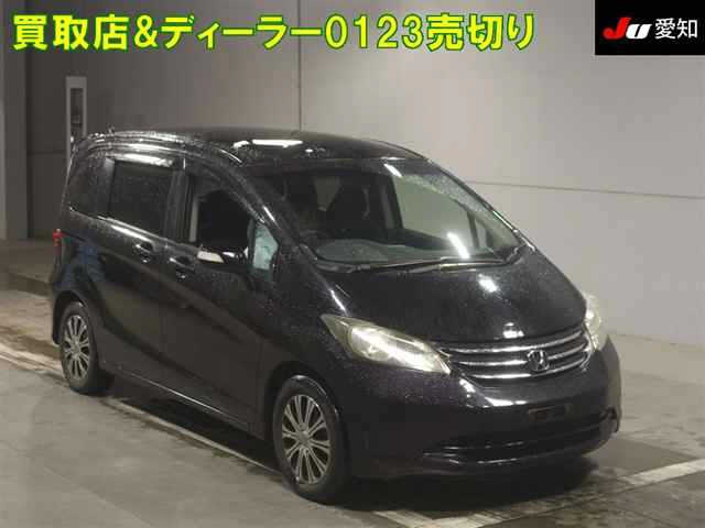HONDA FREED — фото