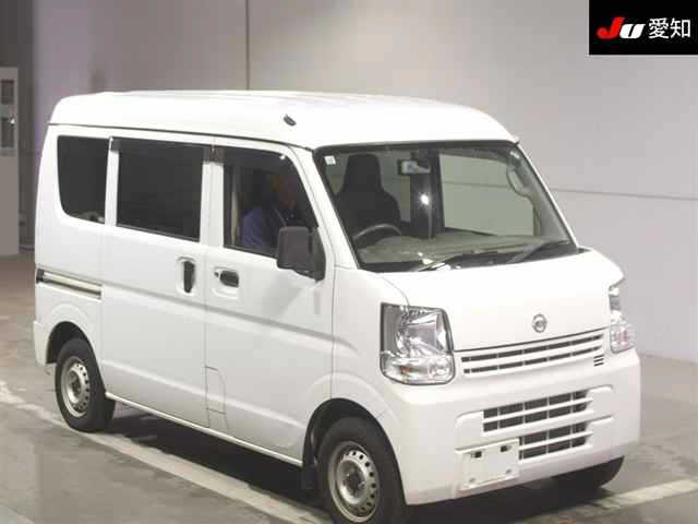 NISSAN CLIPPER — фото