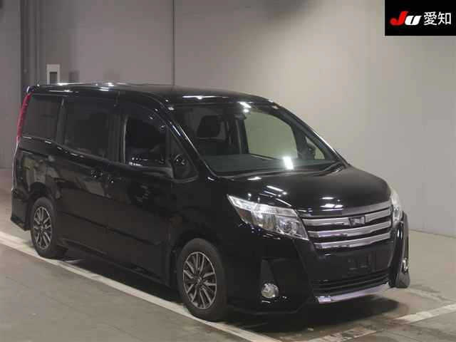 TOYOTA NOAH — фото