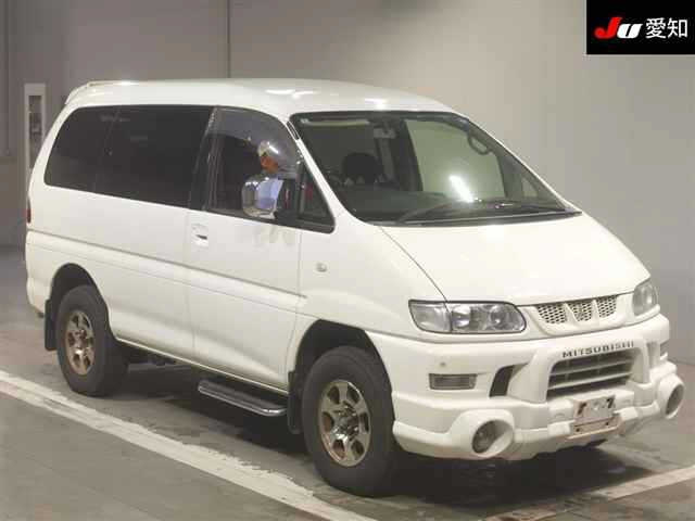 MITSUBISHI DELICA — фото