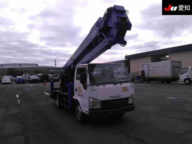 ISUZU ELF — фото