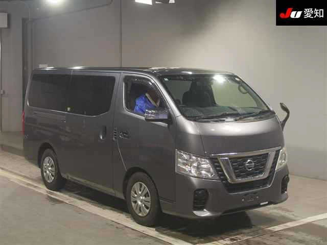 NISSAN CARAVAN — фото