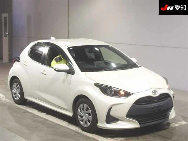 TOYOTA YARIS — фото