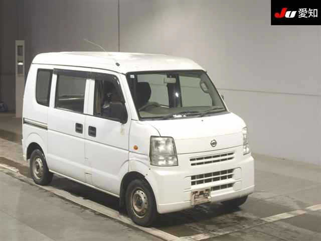 NISSAN CLIPPER — фото
