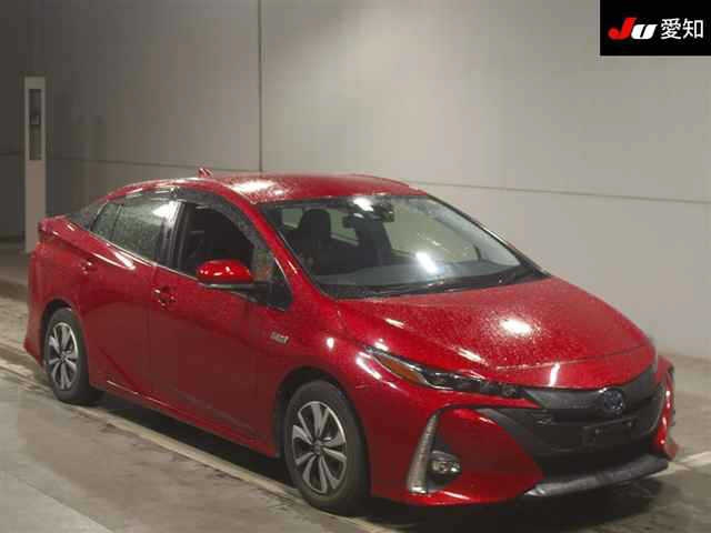 TOYOTA PRIUS — фото