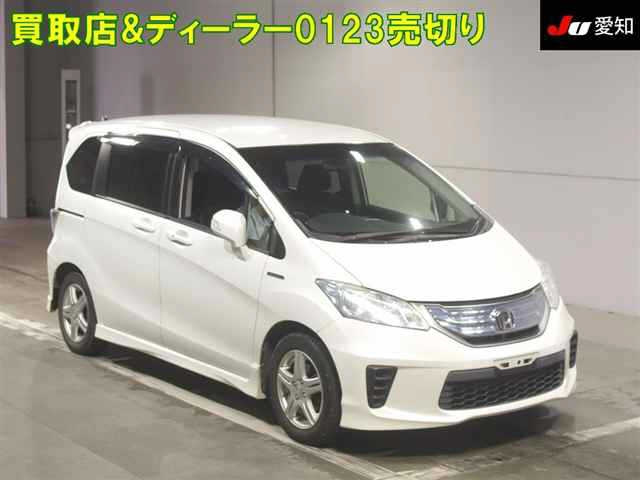 HONDA FREED — фото