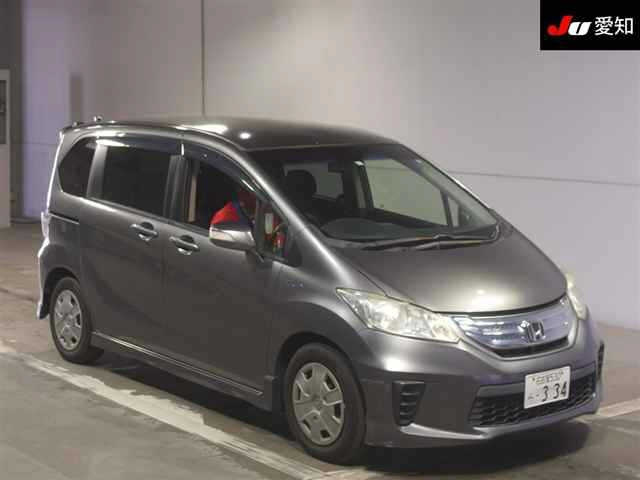 HONDA FREED — фото