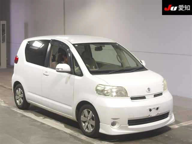 TOYOTA PORTE — фото