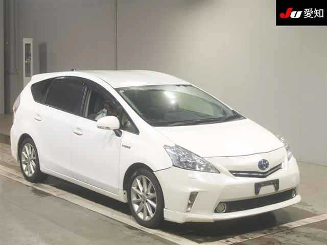 TOYOTA PRIUS — фото