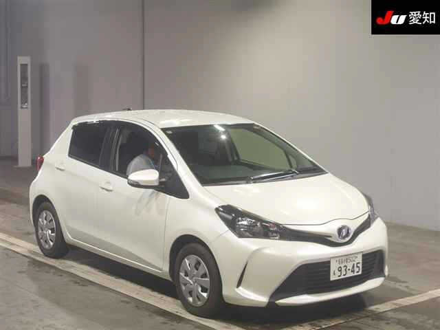 TOYOTA VITZ — фото