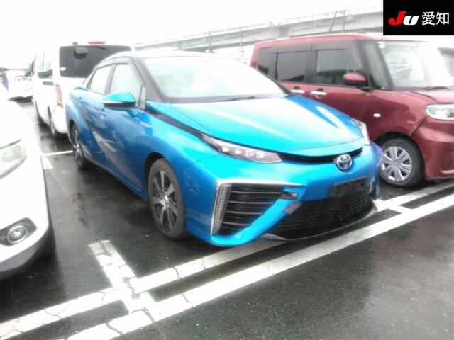 TOYOTA MIRAI — фото