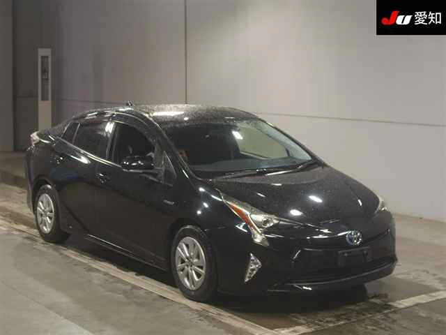TOYOTA PRIUS — фото