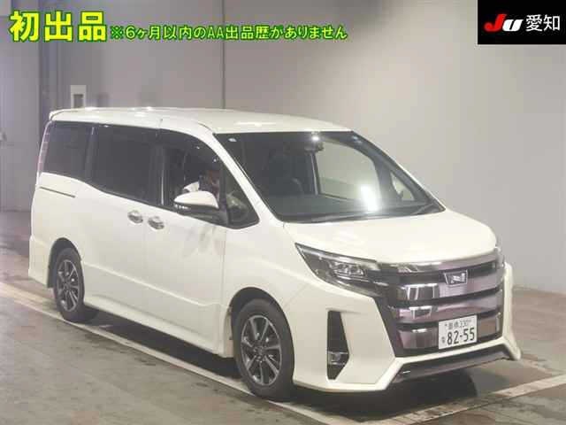 TOYOTA NOAH — фото
