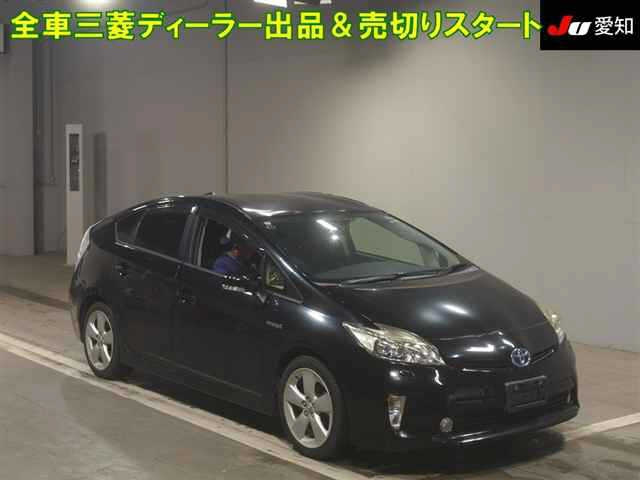 TOYOTA PRIUS — фото