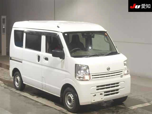 NISSAN CLIPPER — фото