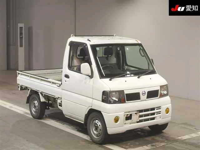 NISSAN CLIPPER — фото