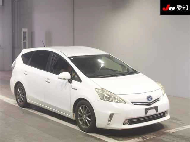 TOYOTA PRIUS — фото
