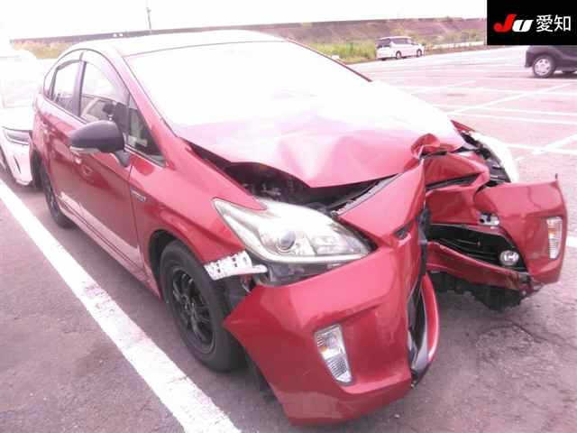 TOYOTA PRIUS — фото